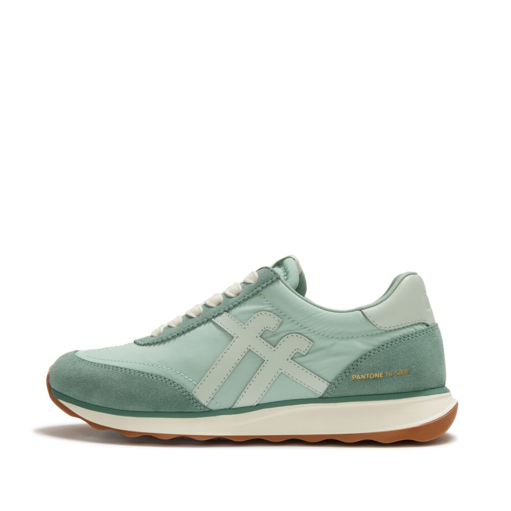 RETRO-Q X PANTONE
