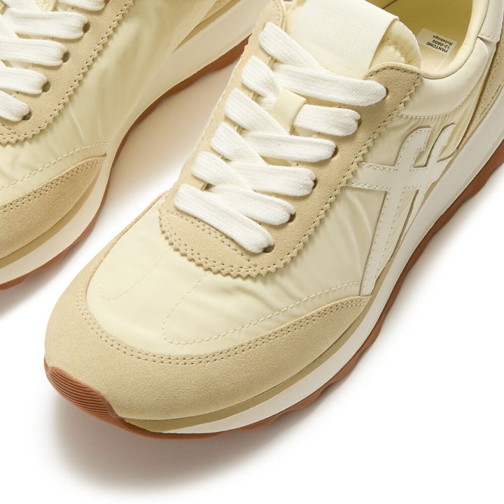 RETRO-Q X PANTONE