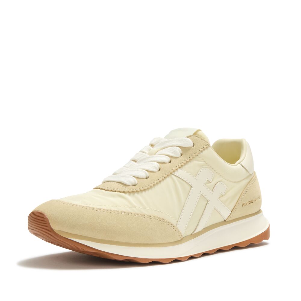 RETRO-Q X PANTONE