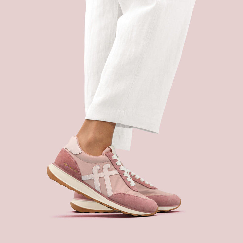 RETRO-Q X PANTONE