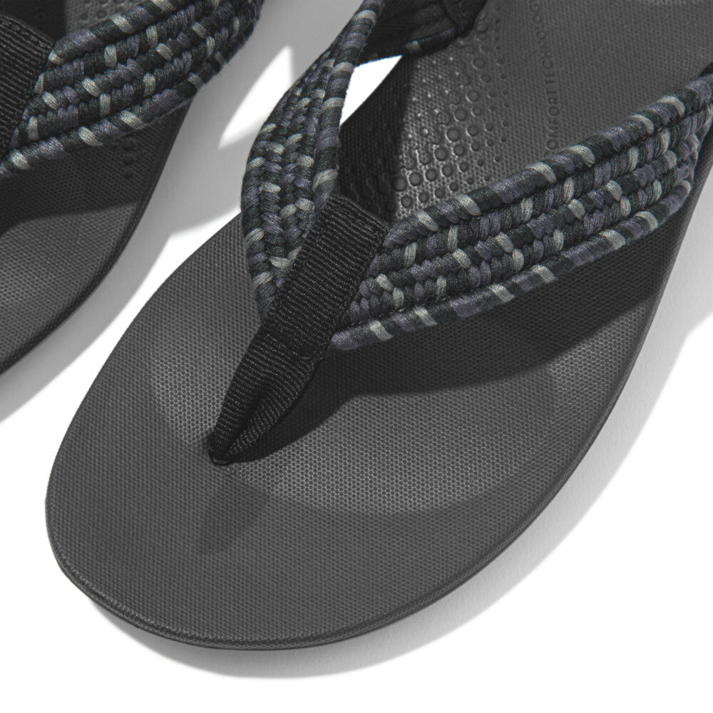 Iqushion Artwebbing