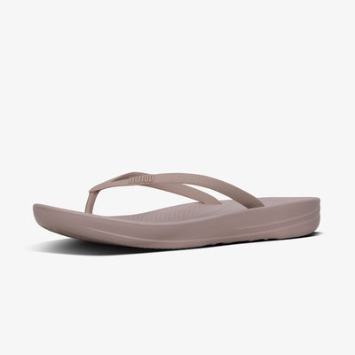 iQushion Ergonomic Flip-Flops