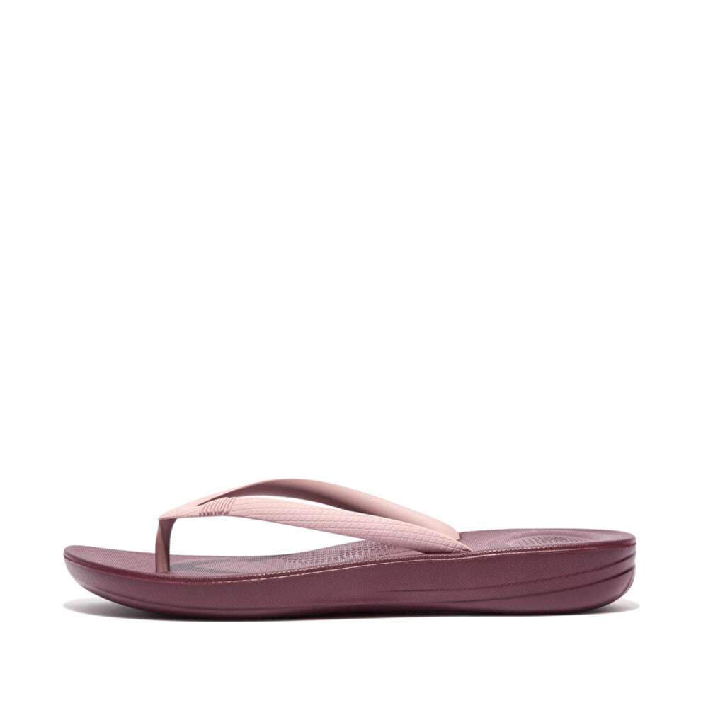 iQushion Ergonomic Flip-Flops
