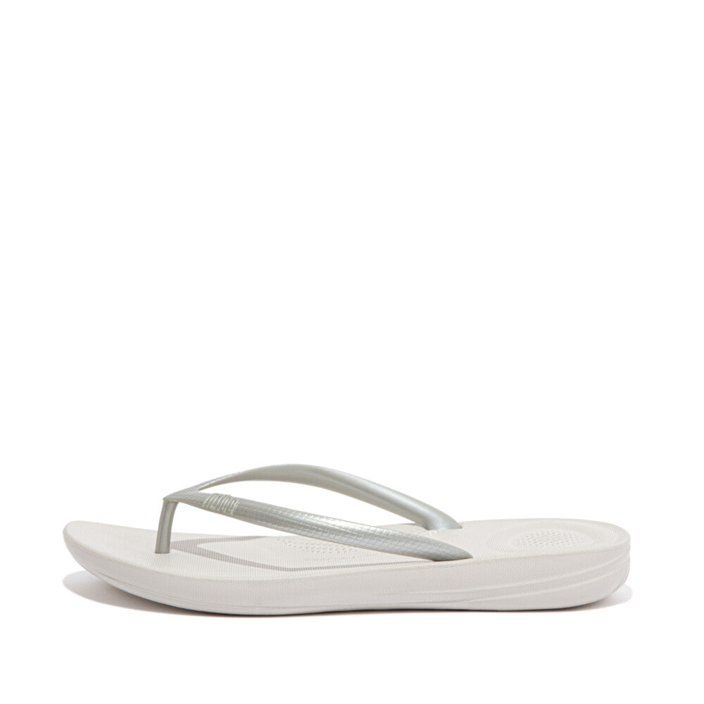 iQushion Ergonomic Flip-Flops
