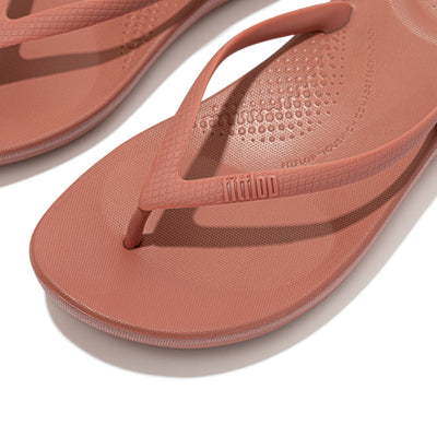 iQushion Ergonomic Flip-Flops