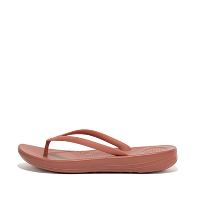 iQushion Ergonomic Flip-Flops