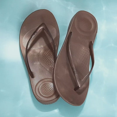 iQushion Ergonomic Flip-Flops